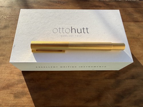 Otto hutt design gold - otto,